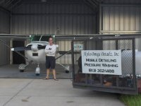 Cessna 182.jpg