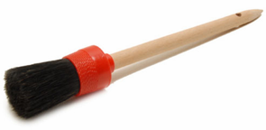 famous-detailing-brush-3.png