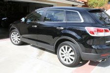 blk mazda 2.jpg