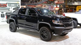 01-2018-chevrolet-colorado-zr2-midnight-edition-sema.jpg