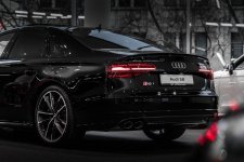 Audi-S8-Plus-Black-7.jpg