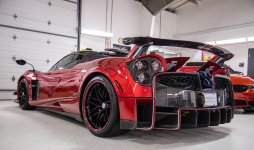 Pagani-Inside3.jpeg