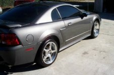 2004 mustang_0003.jpg