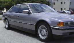 anglebmw7.jpg