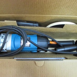 Makita 9237CX2