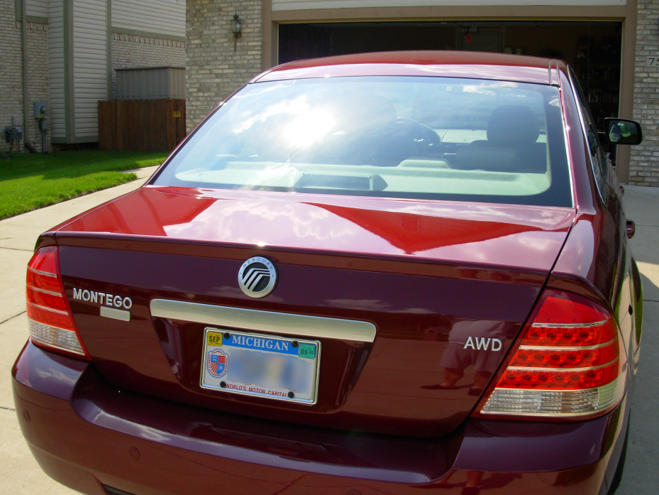 2005 Mercury Montego Premier AWD, rear deck lid reflections