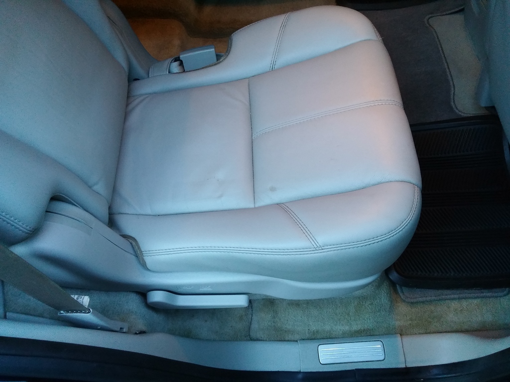 Before and after of a 2007 Tahoe i did last week