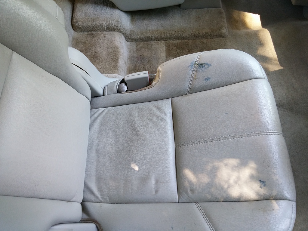 Before and after of a 2007 Tahoe i did last week