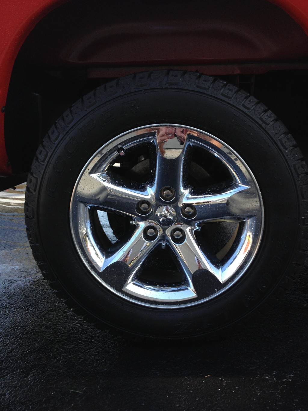 Pinnacle_Tire_1